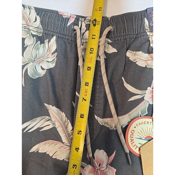 Mens Faherty tropical print drawstring shorts pockets 6.5 inseam Size XL New - Picture 14 of 16